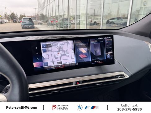 Used 2023 BMW iX xDrive50 w/ Premium Package image 27