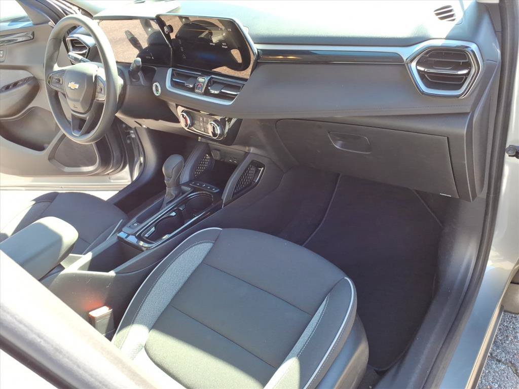 Used 2024 Chevrolet TrailBlazer LT FWD image 15