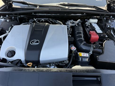 Certified 2025 Lexus ES 350 FWD image 32