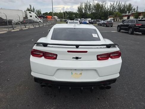 Used 2021 Chevrolet Camaro LT w/ Technology Package RWD image 5