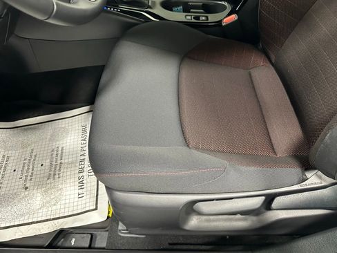 Used 2025 Toyota Corolla SE FWD image 12