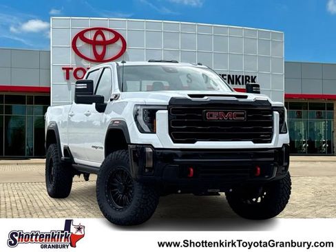 Used 2024 GMC Sierra 2500 AT4X AWD/4WD image 1