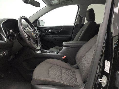 Used 2019 Chevrolet Equinox LT w/ Driver Convenience Package image 17