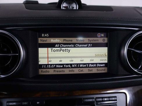 Used 2013 Mercedes-Benz SL 550 w/ Premium Pkg image 38