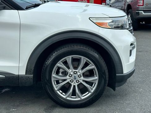 Used 2020 Ford Explorer XLT w/ Equipment Group 202A RWD image 43