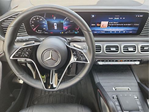 Used 2024 Mercedes-Benz GLE 350 4MATIC image 11