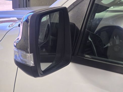 Used 2022 RAM 1500 Laramie AWD/4WD image 14