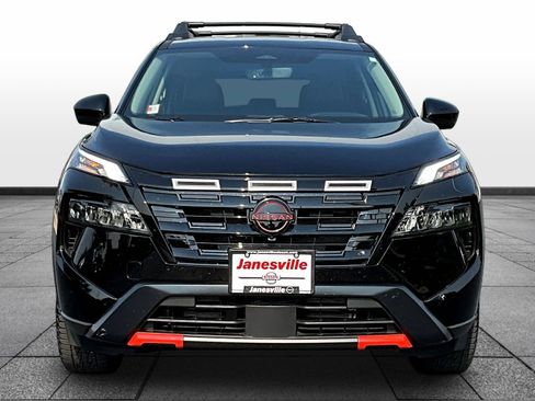 Certified 2026 Nissan Rogue SV AWD/4WD image 2
