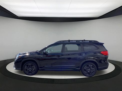 Used 2023 Subaru Ascent Onyx Edition image 5