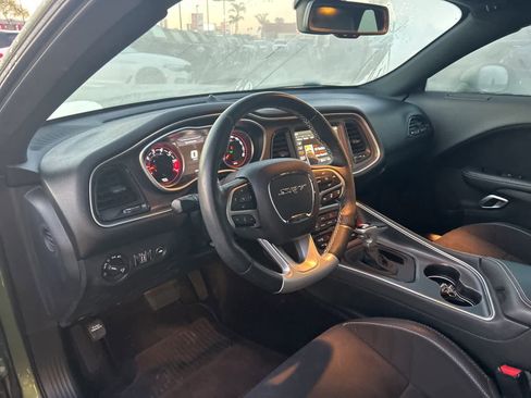 Used 2018 Dodge Challenger SRT w/ Technology Group image 36