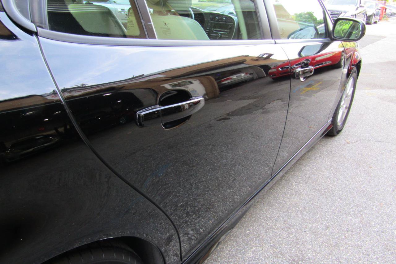 Used 2008 Saab 9-3 2.0T w/ Moonroof Package FWD image 18