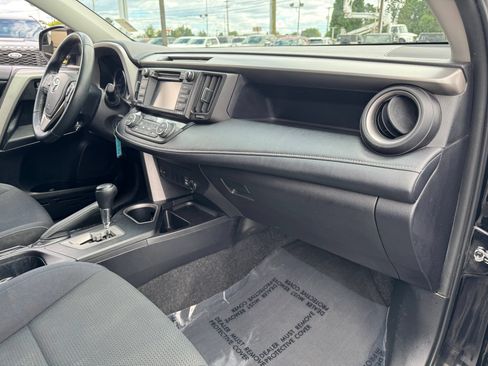 Used 2016 Toyota RAV4 XLE FWD image 21