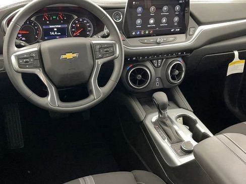New 2025 Chevrolet Blazer LT w/ LPO, Black Sport Package image 16