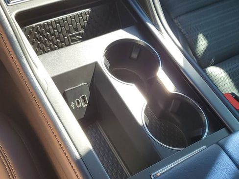 Used 2024 Lincoln Nautilus Reserve image 34