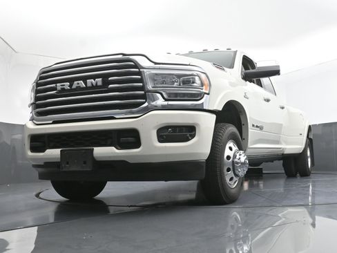 Used 2022 RAM 3500 Limited image 30