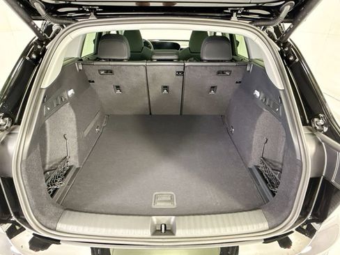 New 2025 Audi Q6 e-tron Premium Plus image 28