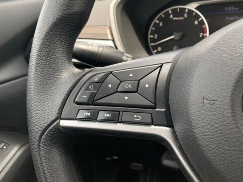 Used 2024 Nissan Altima 2.5 SV image 13