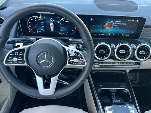 Used 2020 Mercedes-Benz GLB 250 image 27