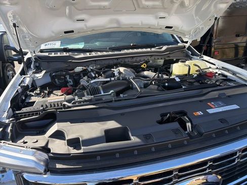 New 2025 Ford F550 4x4 Regular Cab Super Duty image 25