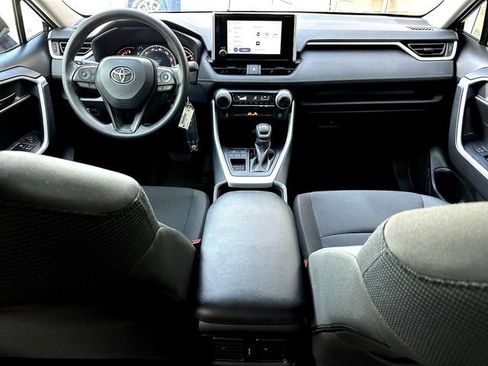 Used 2025 Toyota RAV4 LE FWD image 27