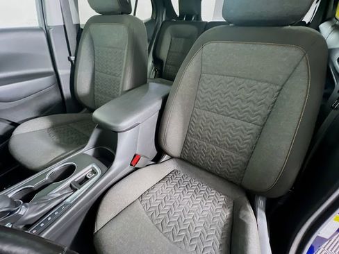 Used 2022 Chevrolet Equinox LT image 19