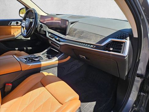 Certified 2025 BMW X7 xDrive40i w/ Premium Package AWD/4WD image 23