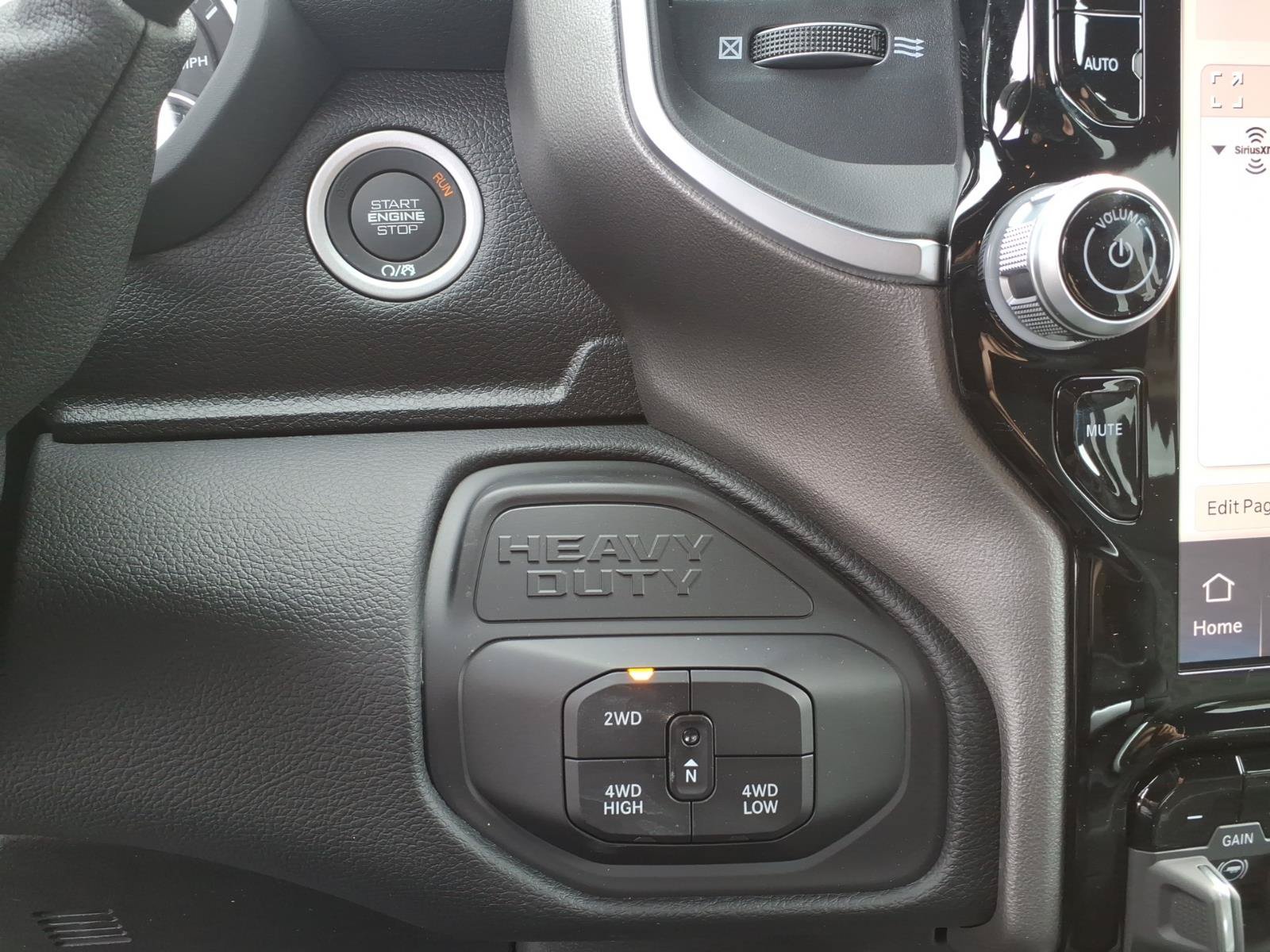 New 2026 RAM 3500 Big Horn AWD/4WD image 21