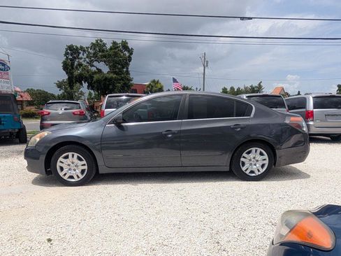 Used 2007 Nissan Altima 2.5 S w/ Convenience Plus Pkg image 8