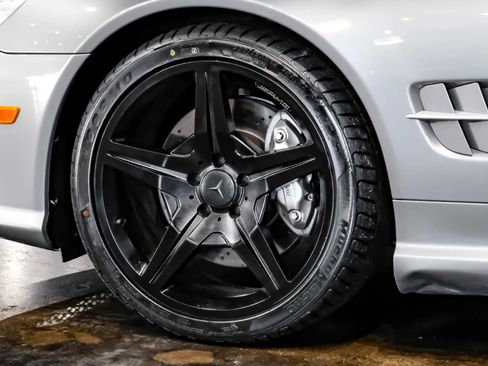 Used 2011 Mercedes-Benz SL 550 w/ Premium I Pkg image 40