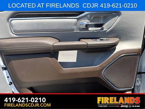 New 2026 RAM 1500 Laramie AWD/4WD image 9