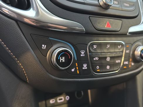 Used 2019 Chevrolet Equinox Premier image 24