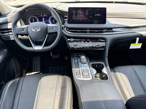 Certified 2025 INFINITI QX60 Luxe w/ Vision Package AWD/4WD image 2