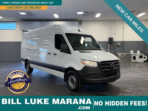 Used 2024 Mercedes-Benz Sprinter 2500 image 1
