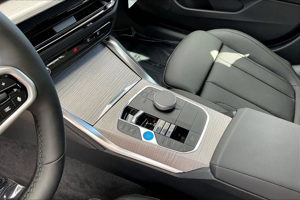 Used 2026 BMW i4 xDrive40i w/ M Sport Package AWD/4WD image 18