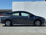Used 2019 Toyota Prius Prime Premium image 3