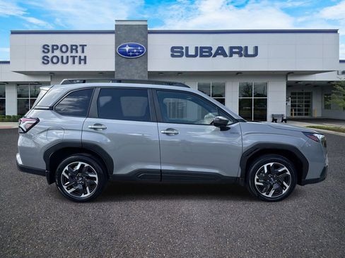 Used 2025 Subaru Forester Premium w/ Protection Package (1PH) AWD/4WD image 2