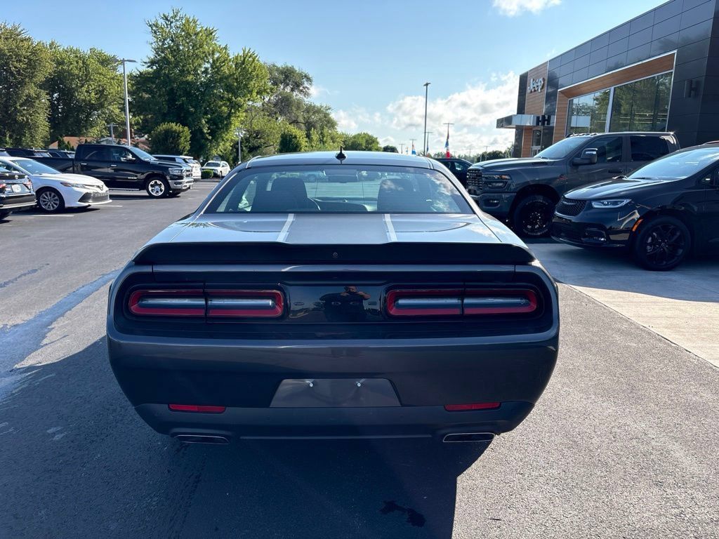Used 2023 Dodge Challenger R/T w/ Blacktop Package RWD image 4