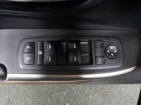 Certified 2021 Jeep Cherokee Latitude Lux 80th Anniv w/ Quick Order Package 26U 80TH AWD/4WD image 30