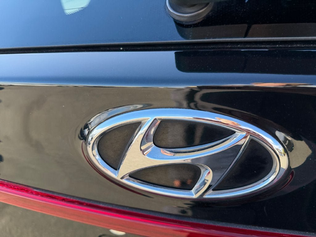 Used 2021 Hyundai Santa Fe SEL w/ Convenience Package FWD image 34