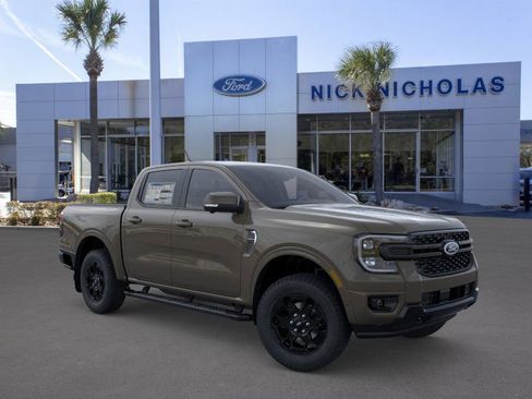 New 2025 Ford Ranger Lariat w/ Black Appearance Package image 7