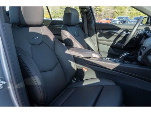 Used 2025 Cadillac CT5 Sport w/ Technology Package image 16