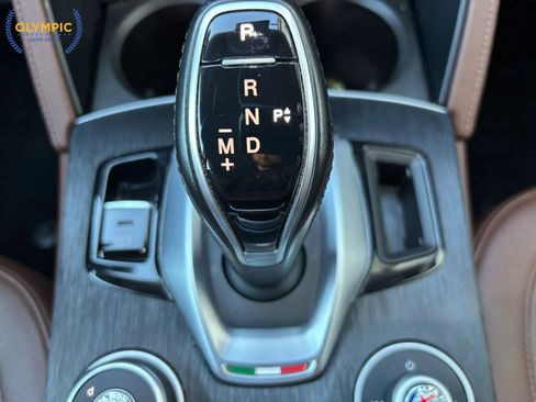 Used 2020 Alfa Romeo Stelvio image 29
