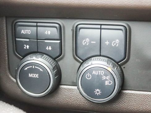 Used 2021 Chevrolet Tahoe Z71 image 54