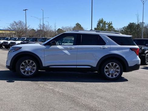 New 2026 Ford Explorer Platinum RWD image 6