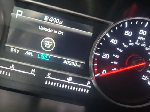 Used 2022 Kia Sorento S w/ Panoramic Sunroof Package image 35