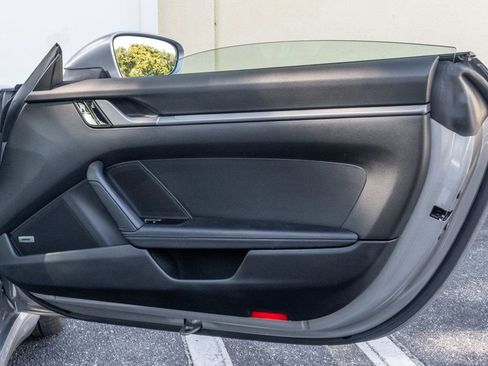 Used 2021 Porsche 911 Carrera image 26