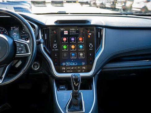 Used 2022 Subaru Outback Limited image 7