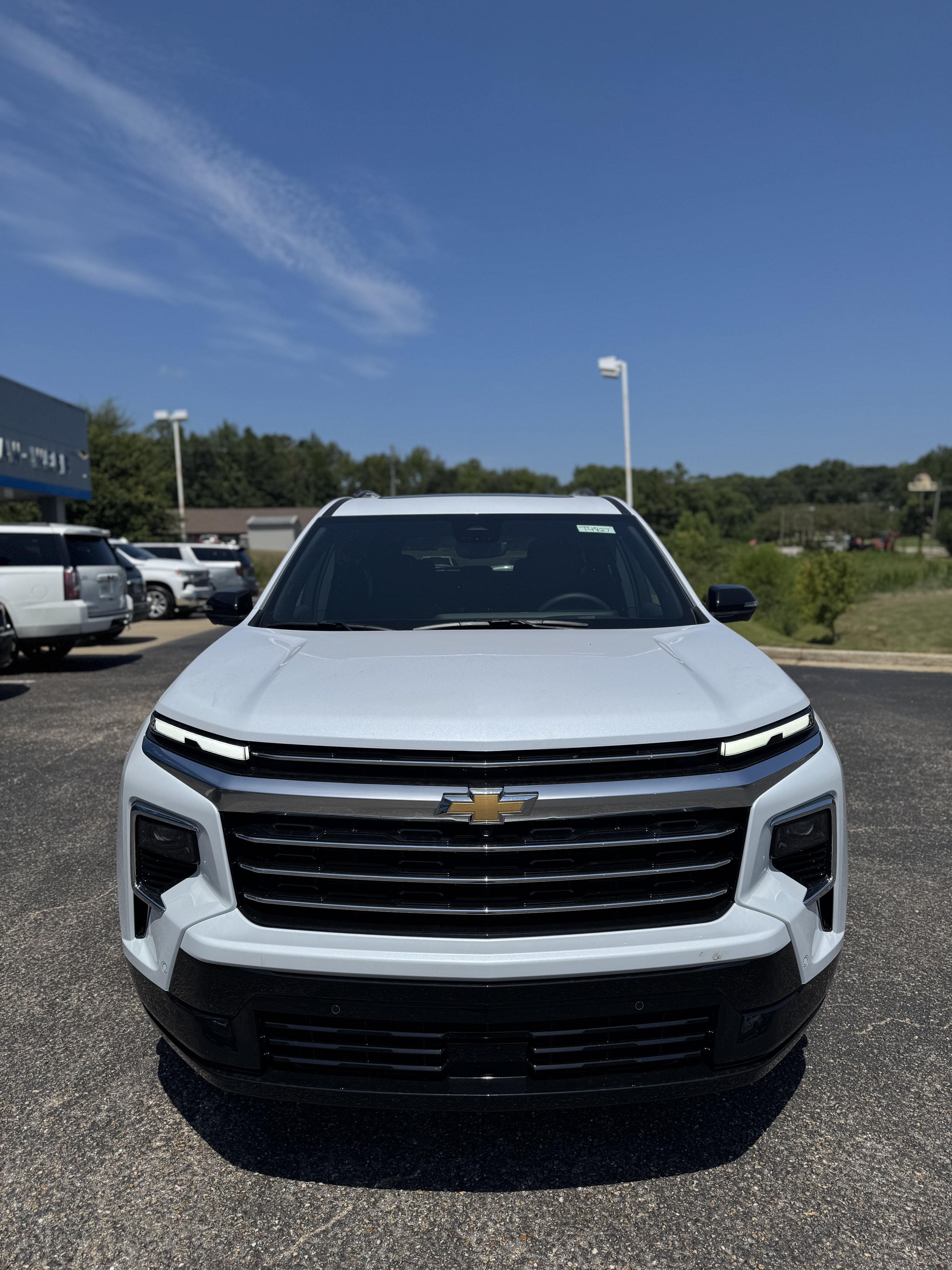 New 2026 Chevrolet Traverse High Country FWD image 2
