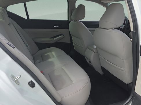 Used 2020 Nissan Altima 2.5 S image 16