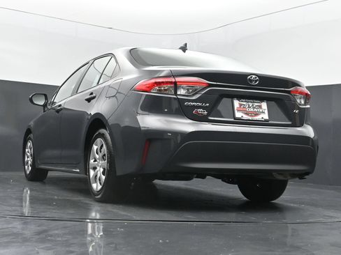 Used 2026 Toyota Corolla LE FWD image 38